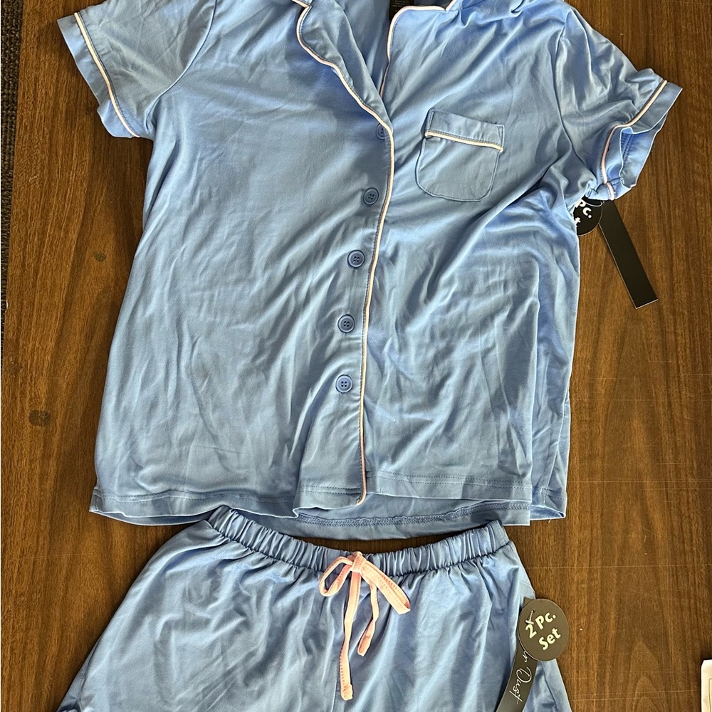 Women's Light Blue Short-Sleeve Satin Pajama Set with Contrast Trim